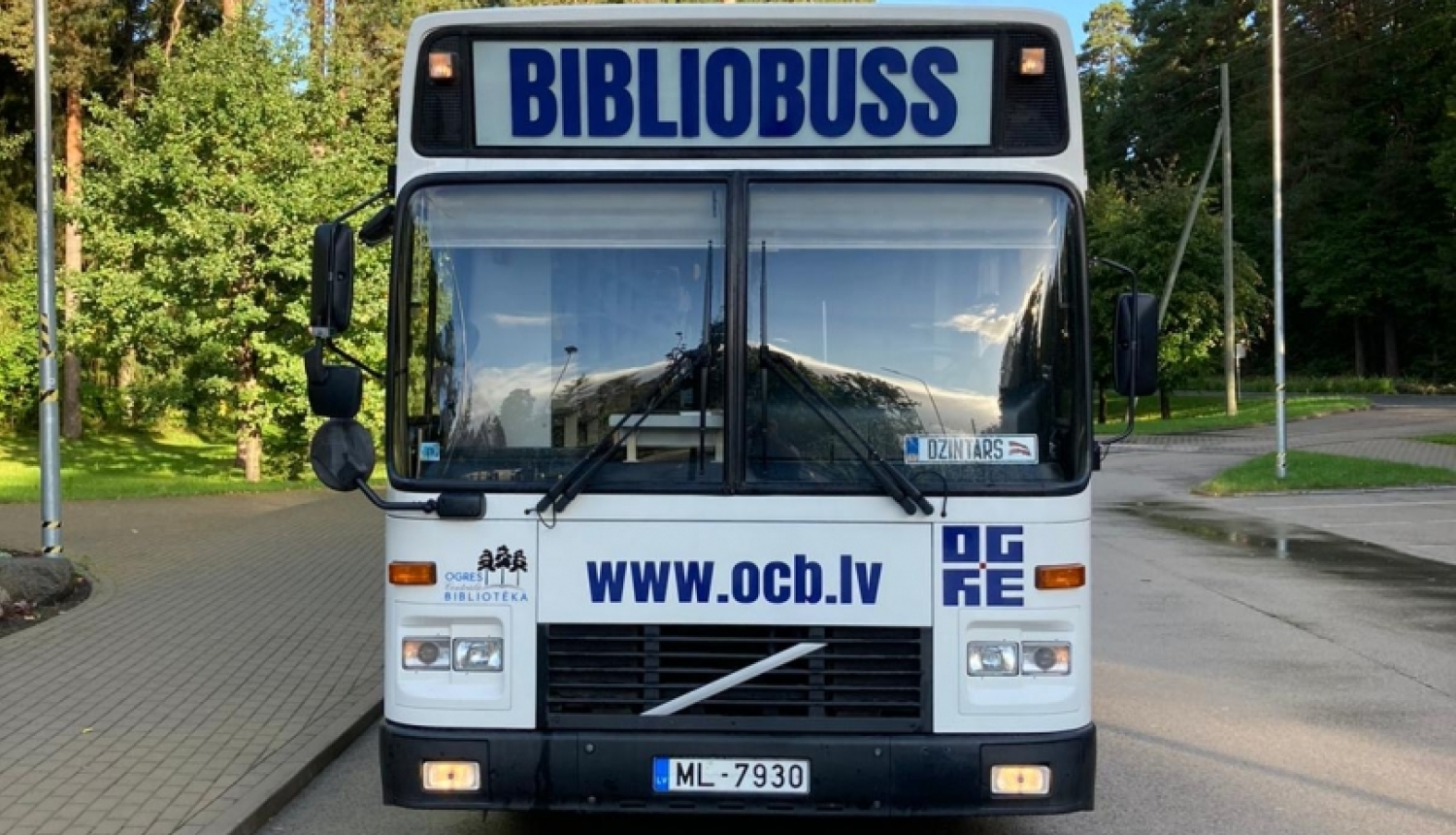 Novembris – Ogres Centrālās bibliotēkas bibliobusa jubilejas mēnesis