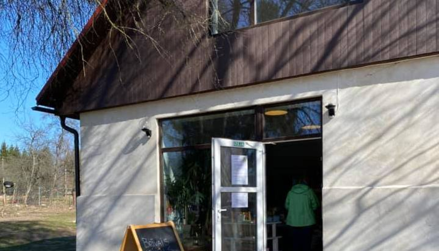 Brīvais veikals uzsāk jau gatavu maltīšu tirgošanu un produktu piegādi mājās