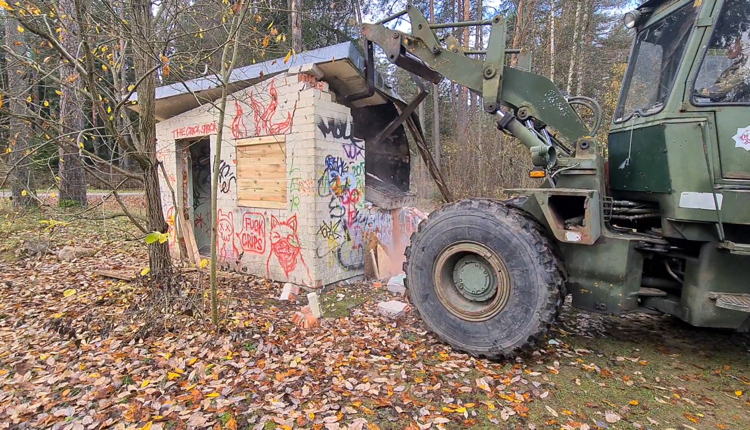 Zemessargi piedalās Ogres pilsētvides sakārtošanā