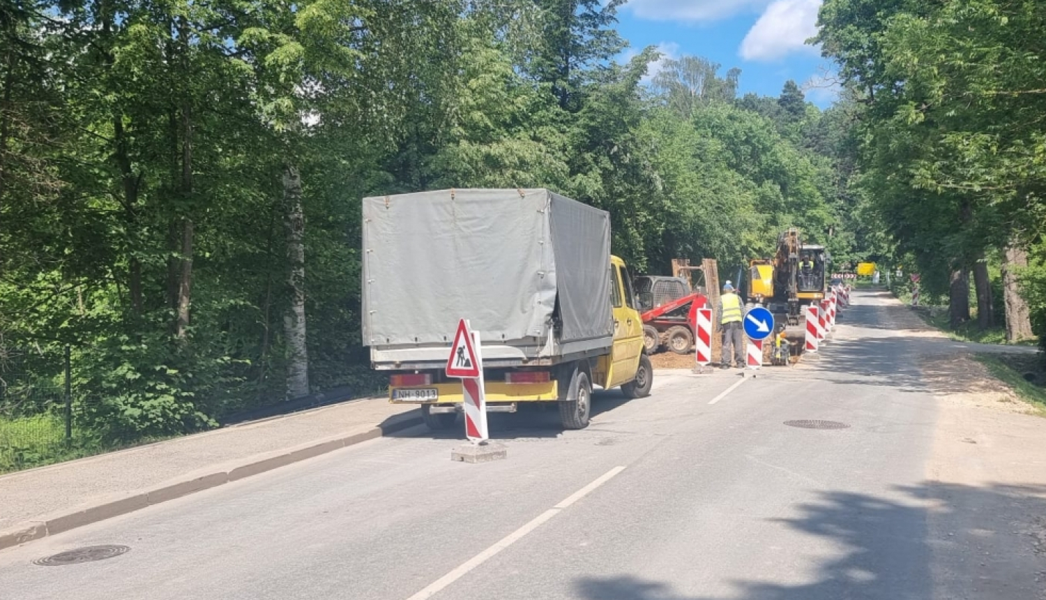 Ierobežota satiksme uz ielas, kravas mašīna, luksofori 04.06.2024.