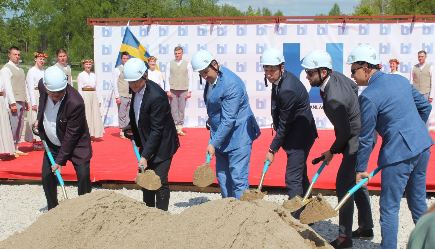 Pirmās lāpstas svētki Elkšņos. 12.05.2023.