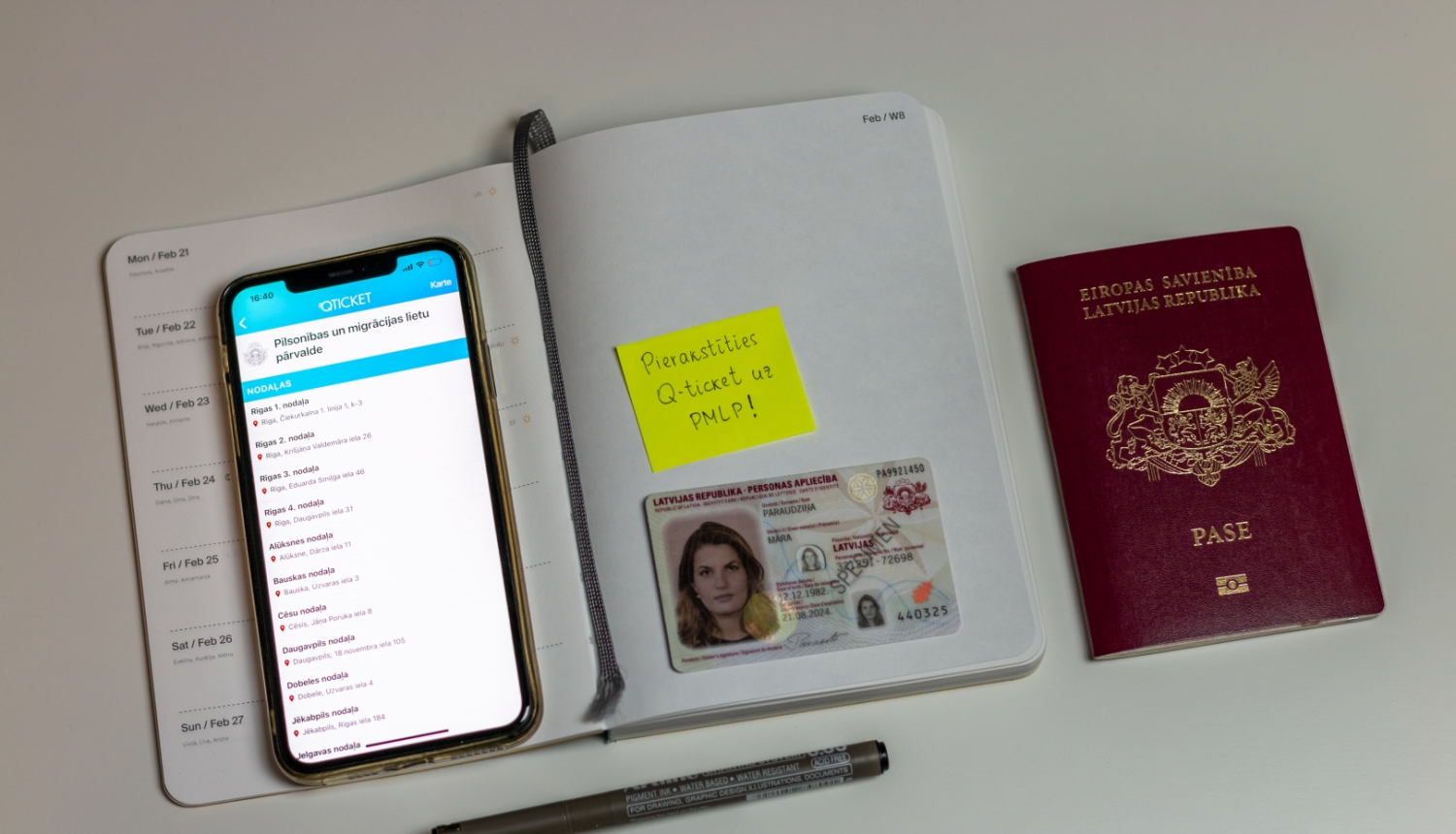 Kā pieteikties pases vai eID kartes noformēšanai vai saņemšanai, izmantojot mobilo lietotni Qticket?