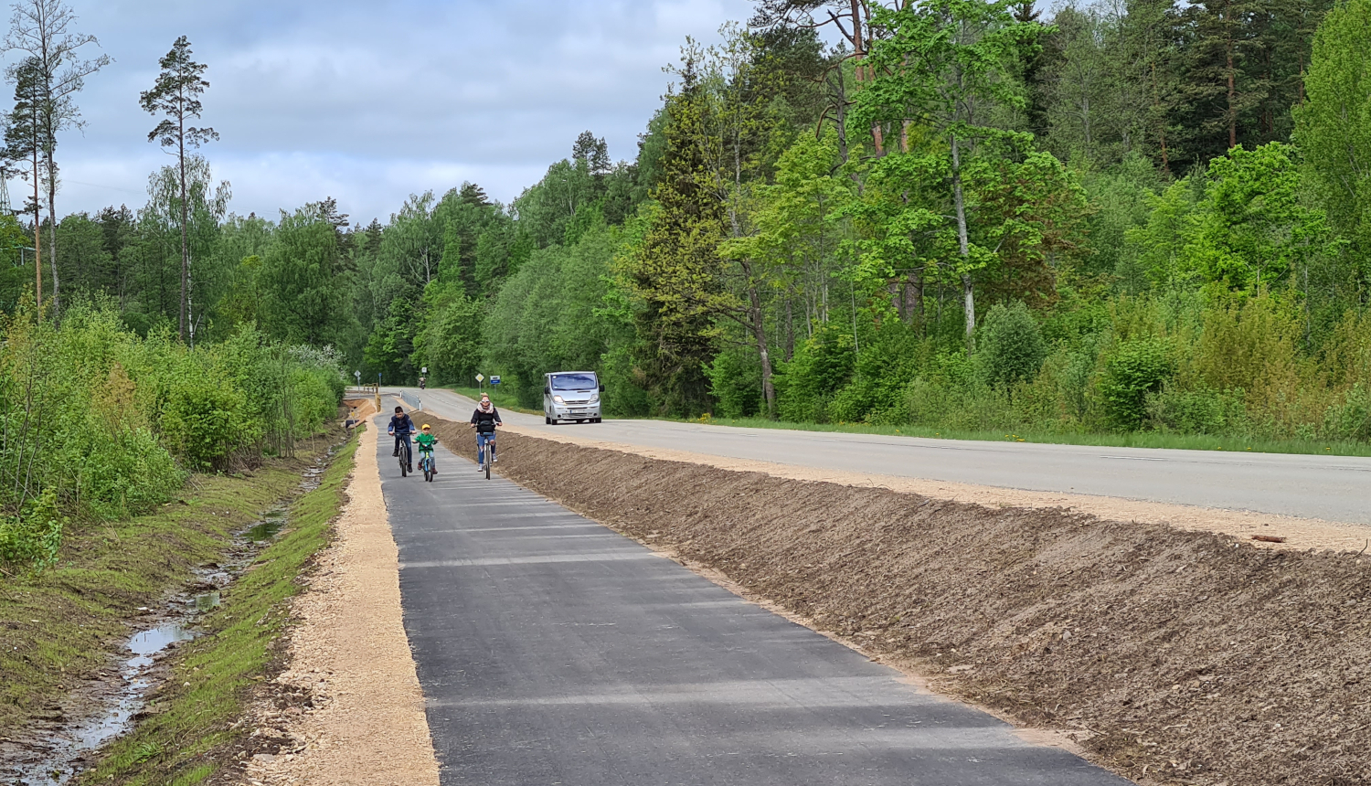 Iedzīvotājiem pieejams jaunais veloceliņš uz Ogresgalu