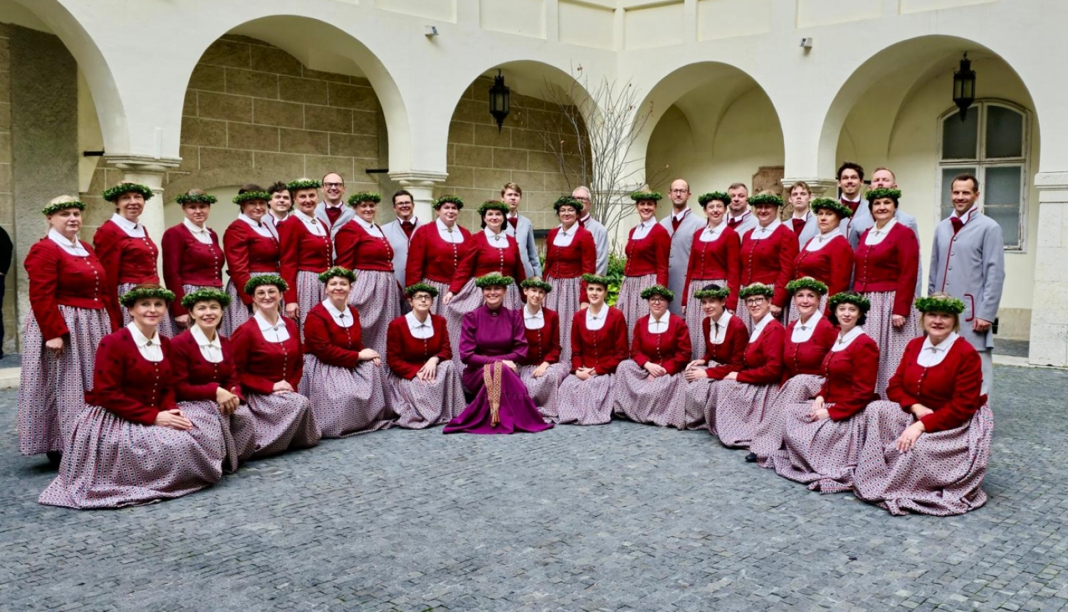 Ogres Kultūras centra jauktais koris Grīva konkursā Slovākijā