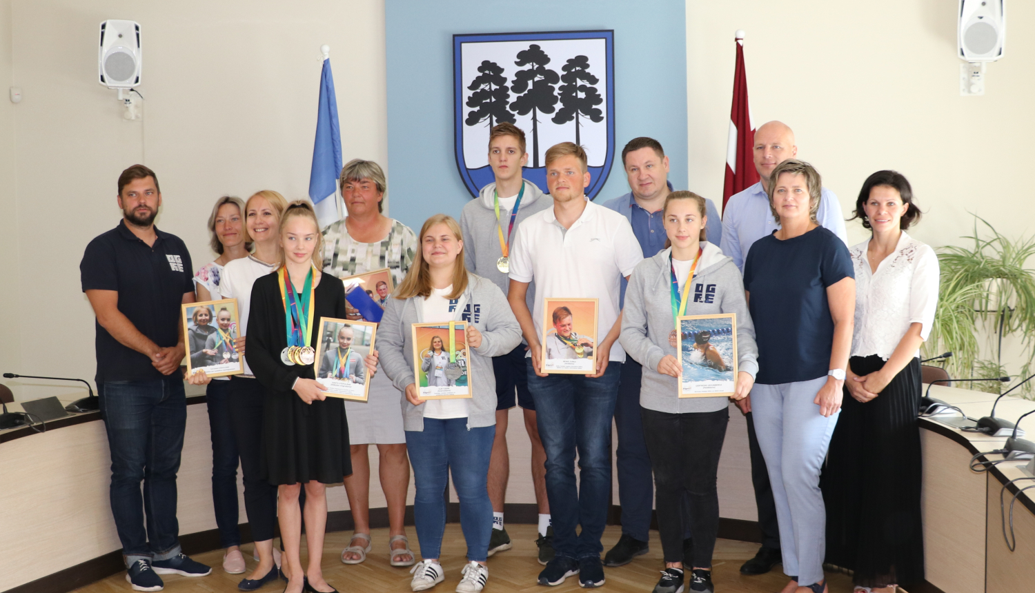 Pašvaldības vadība godina Ogres novada labākos sportistus