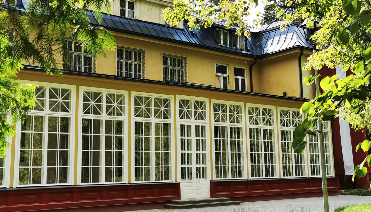 Sanatorijas " Ogre" ēka