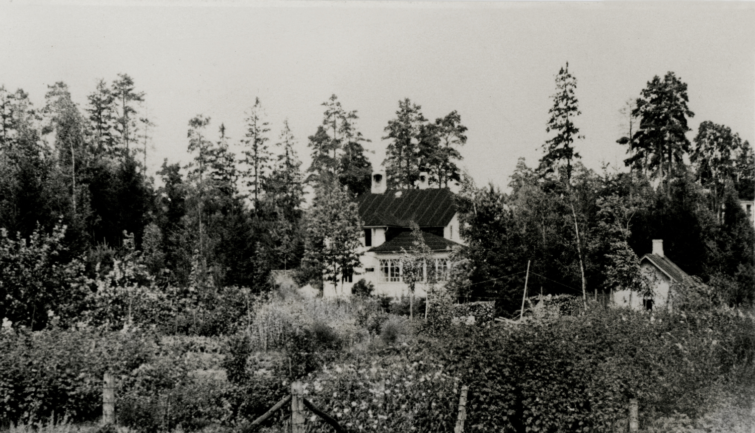 Vasaras nogalē interesenti varēs doties izzināt vasarnīcu stāstus Jaunogrē