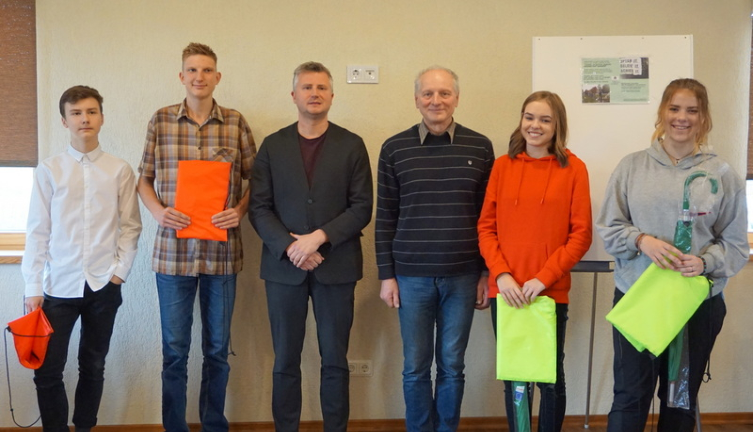 Jaunogres vidusskola īsteno projektu “Uzzināt un dalīties jauniešu sadarbībā”