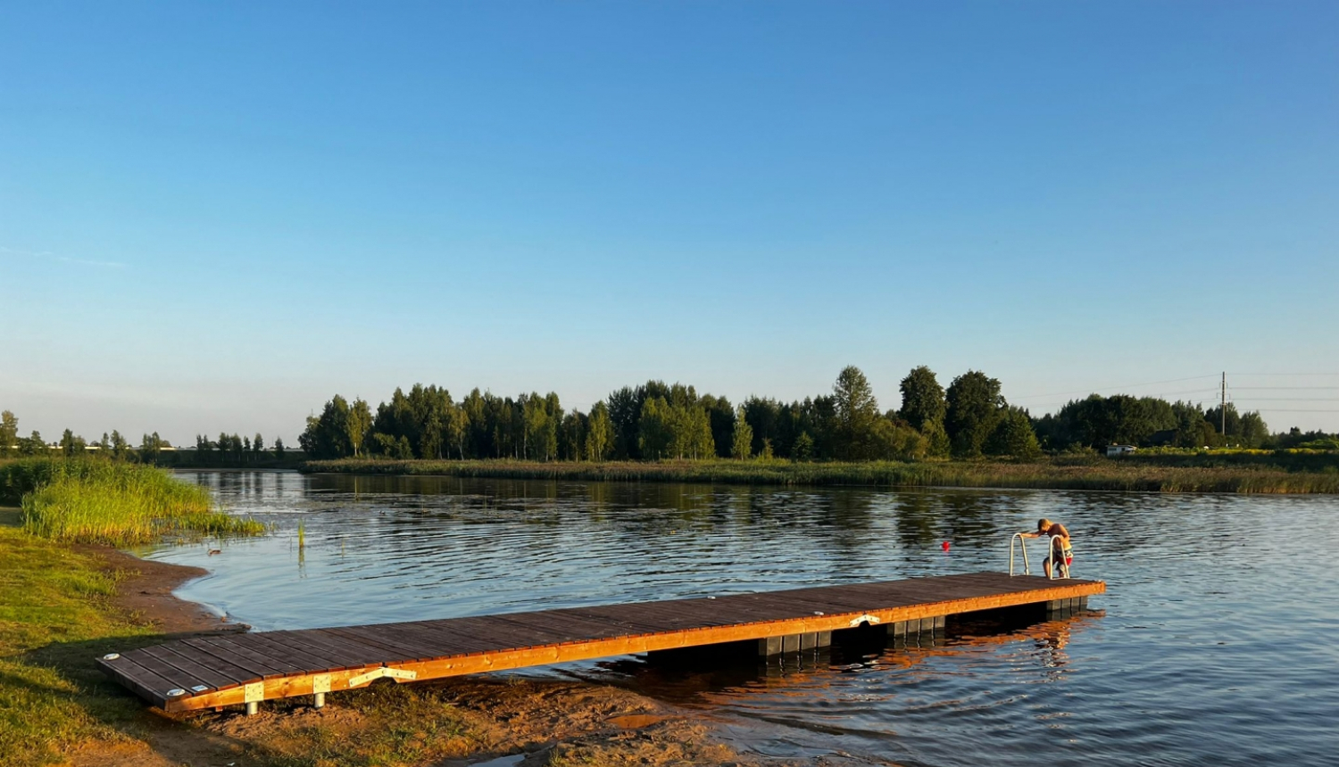 Jauns aprīkojums vecupes pludmalē