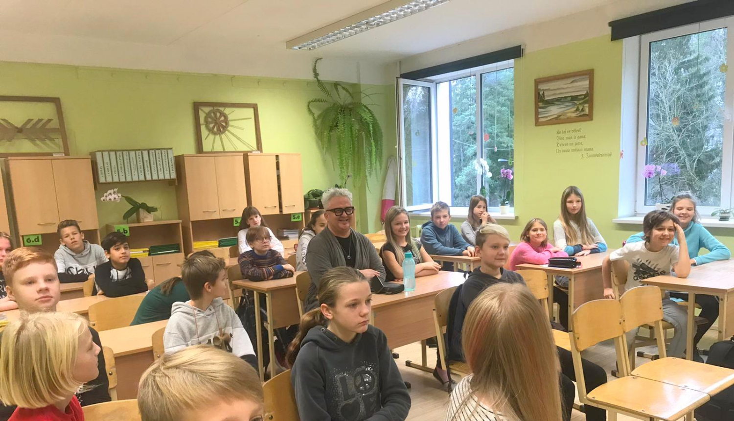 Ogres sākumskolā viesojas Sergejs Jēgers