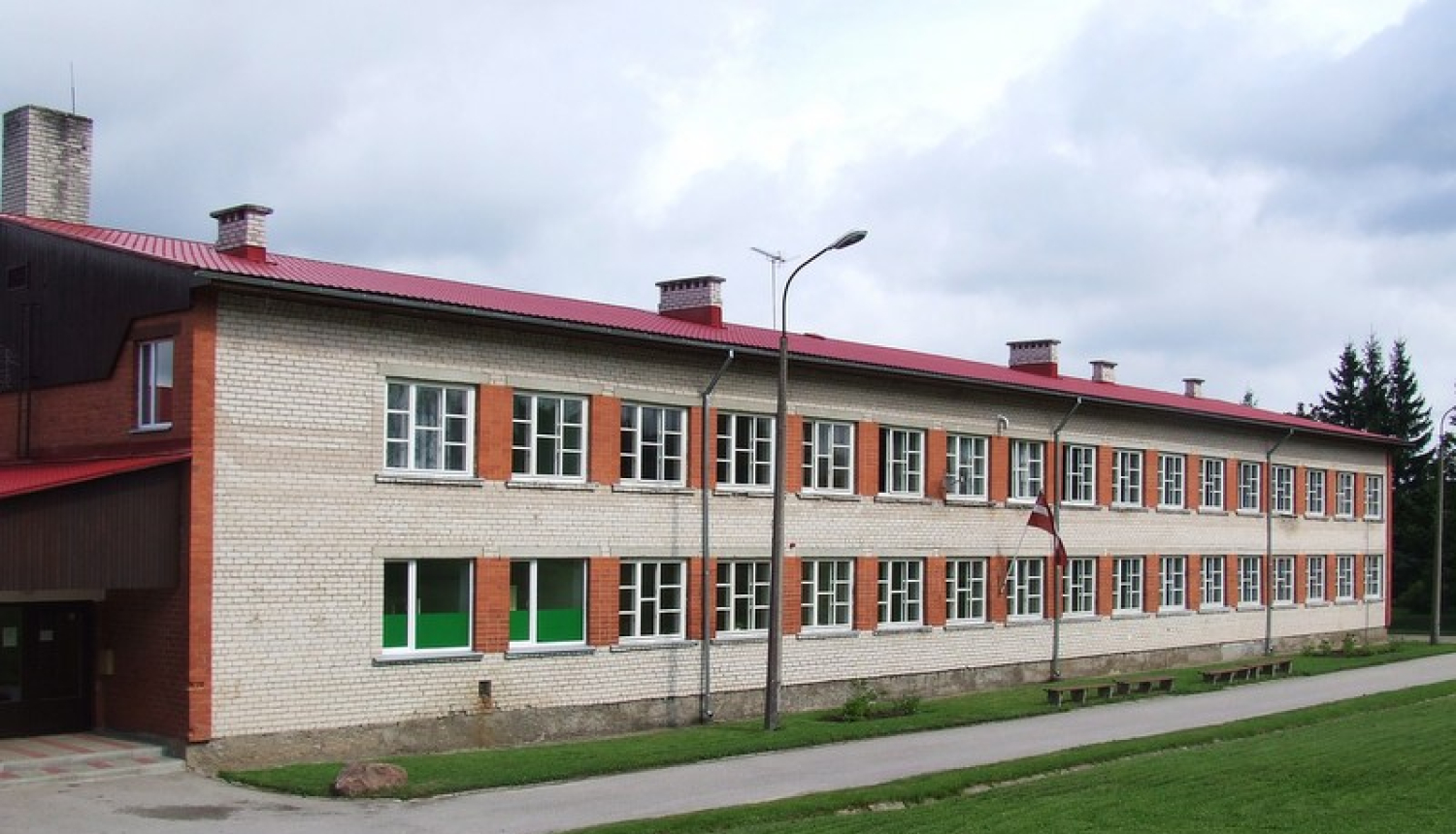 Ķeipenes pamatskola aicina darbā sporta skolotāju un latviešu valodas, literatūras skolotāju