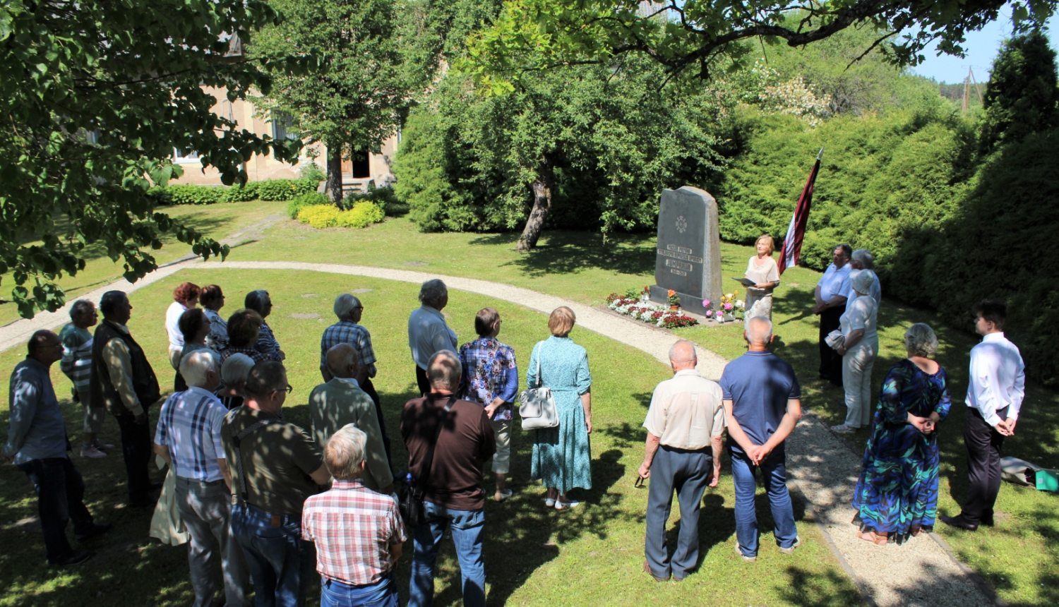 Komunistiskā genocīda upuru piemiņas diena Ogres novadā. 14.06.2023.
