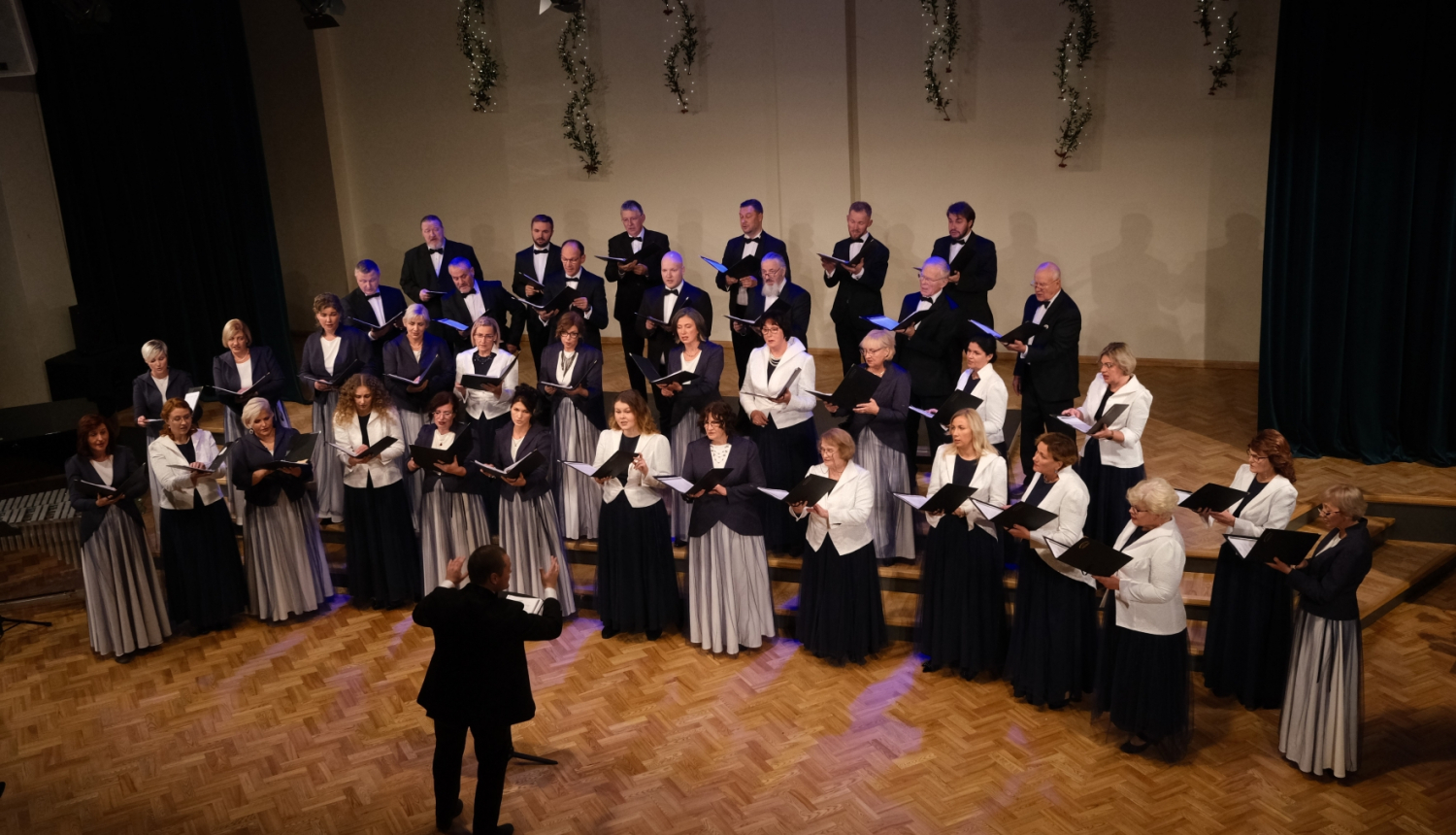 Jauktais koris OGRE ar vērienīgu koncertu svin 50 gadu jubileju 
