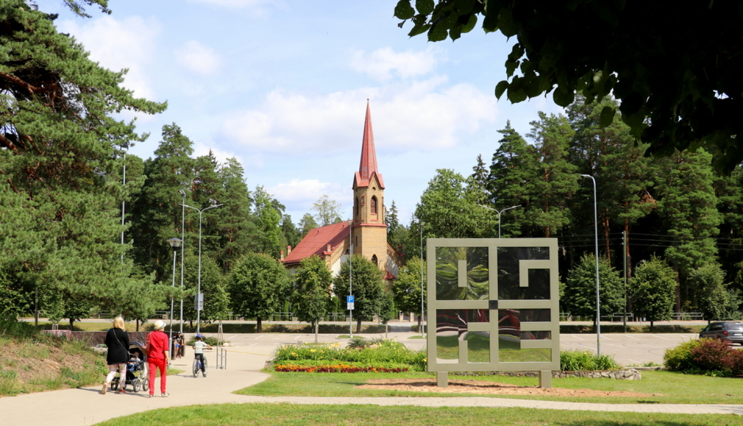 Ogrē uzstādīts jauns vides objekts