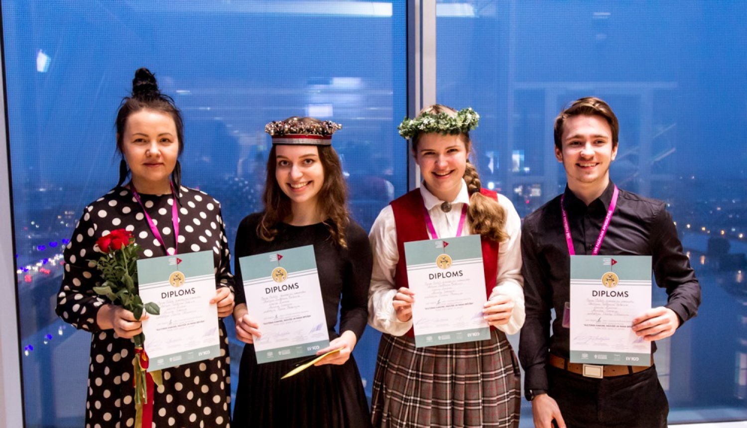 Ogres Valsts ģimnāzijas komanda uzvarējusi “Kultūras kanona” konkursā