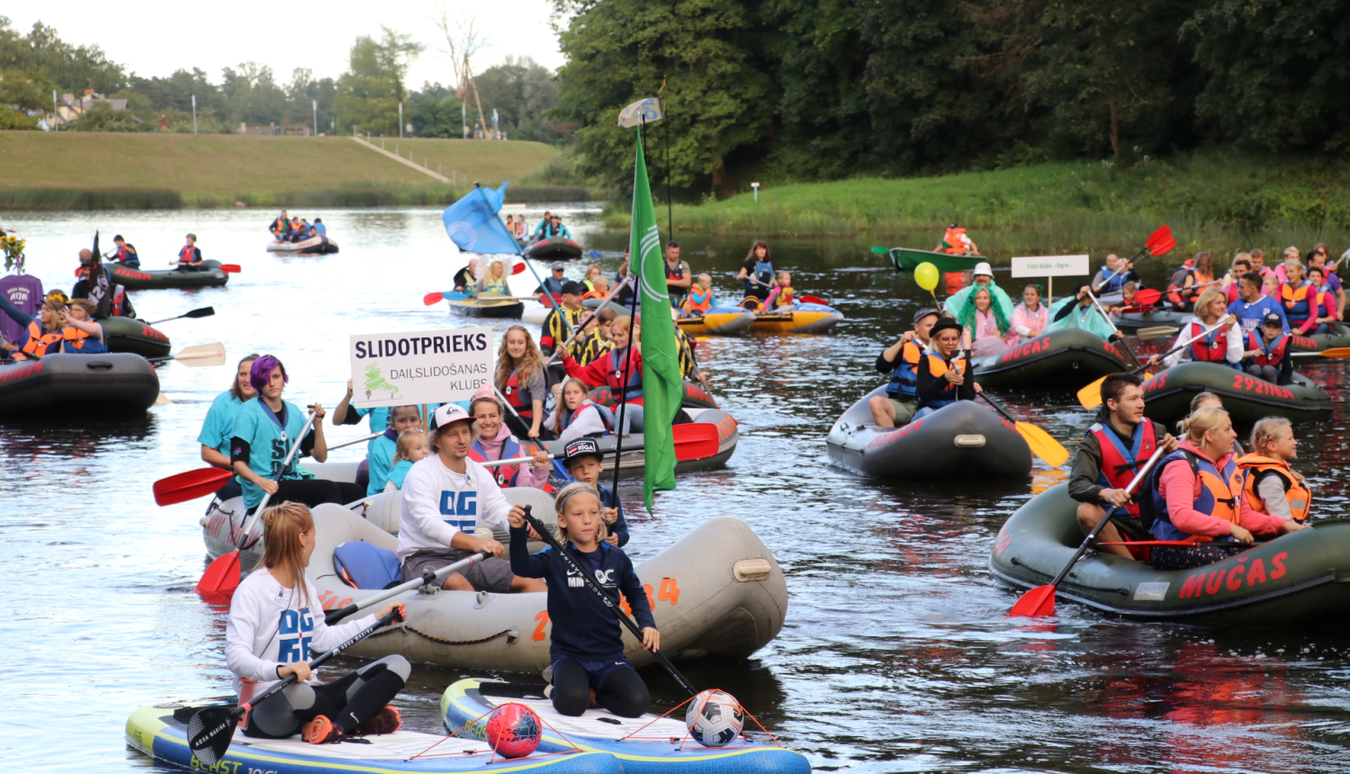 Laivu parāde brauciens 