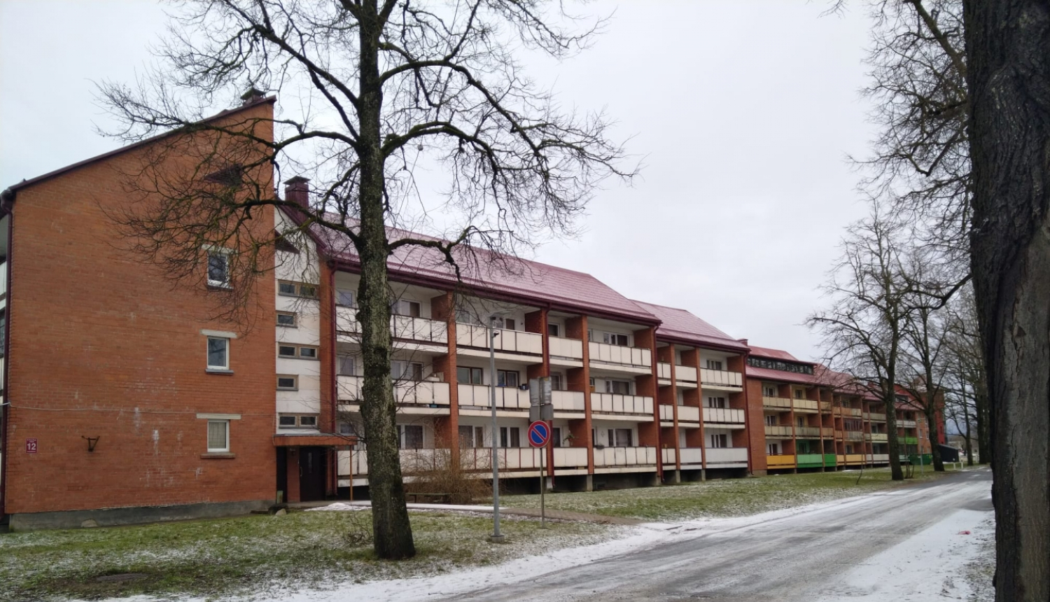 Lielvārde, daudzdzīvokļu māja