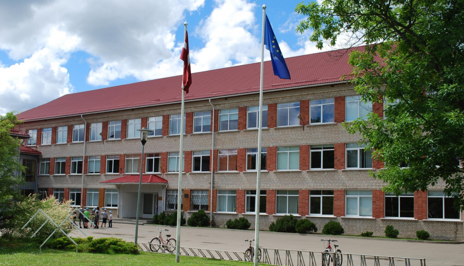 Lielvārdes vidusskola