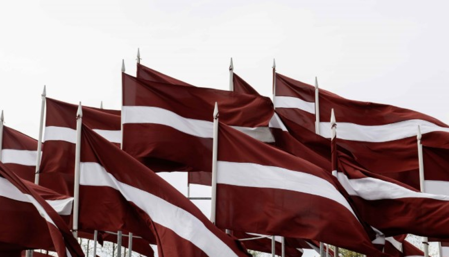 Plīvo daudzi Latvijas karogi 04.2024.