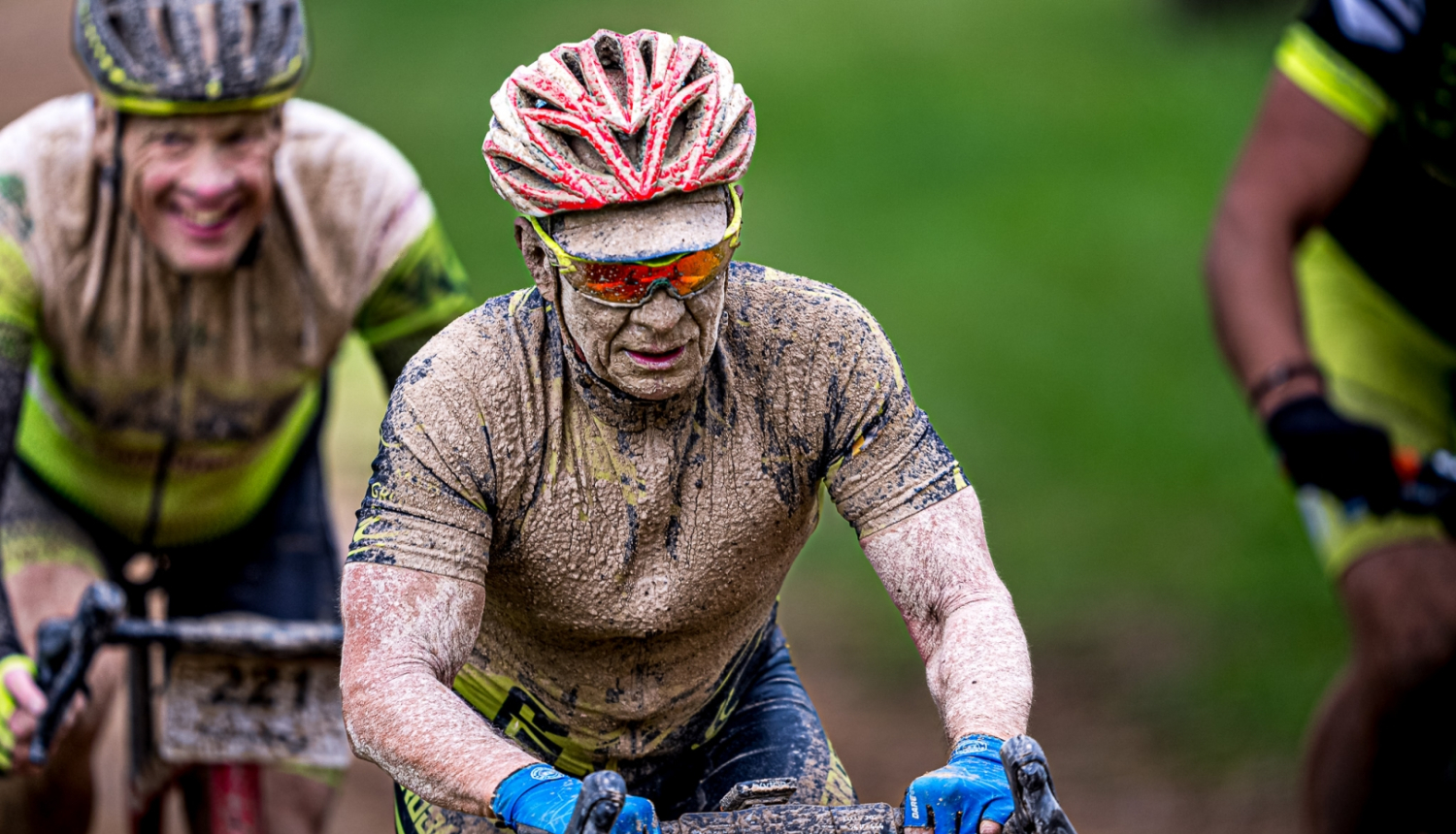 Ogres Zilajos kalnos aizvadīts Latvijas valsts mežu MTB un Gravel maratona sezonas finālposms