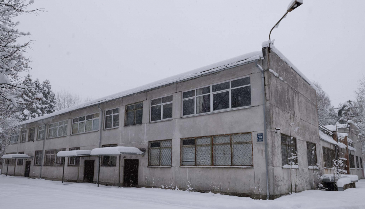 Ēka Mālkalnes pr.10, Ogrē, ziemā 12.2023.