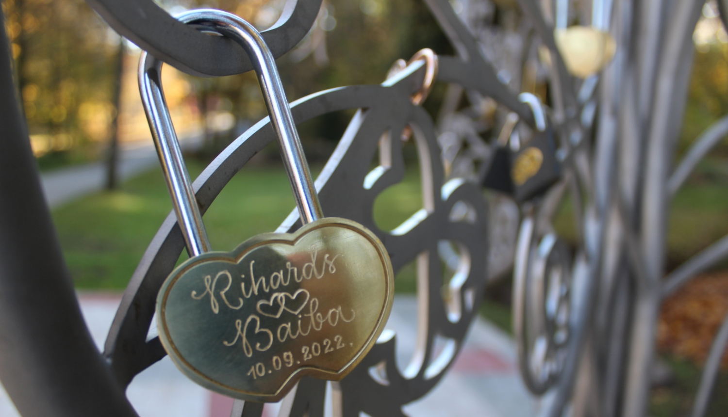 Mīlestības koks. Skulptūra.