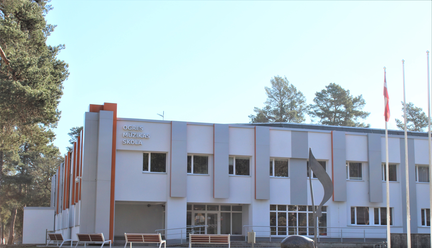 Arī Ogres Mūzikas skolā mācības norit attālināti