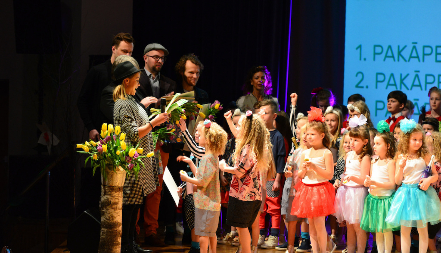 Līdz 15.februārim var pieteikties  Latvijas jauno izpildītāju konkursam “Nāc sadziedāt!”