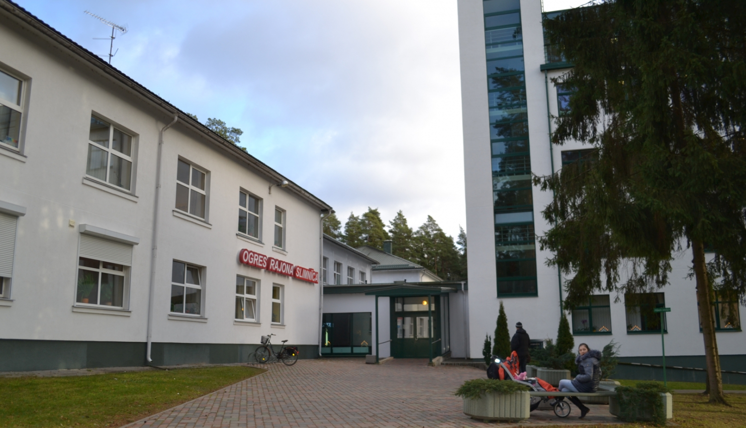 Ogres rajona slimnīca