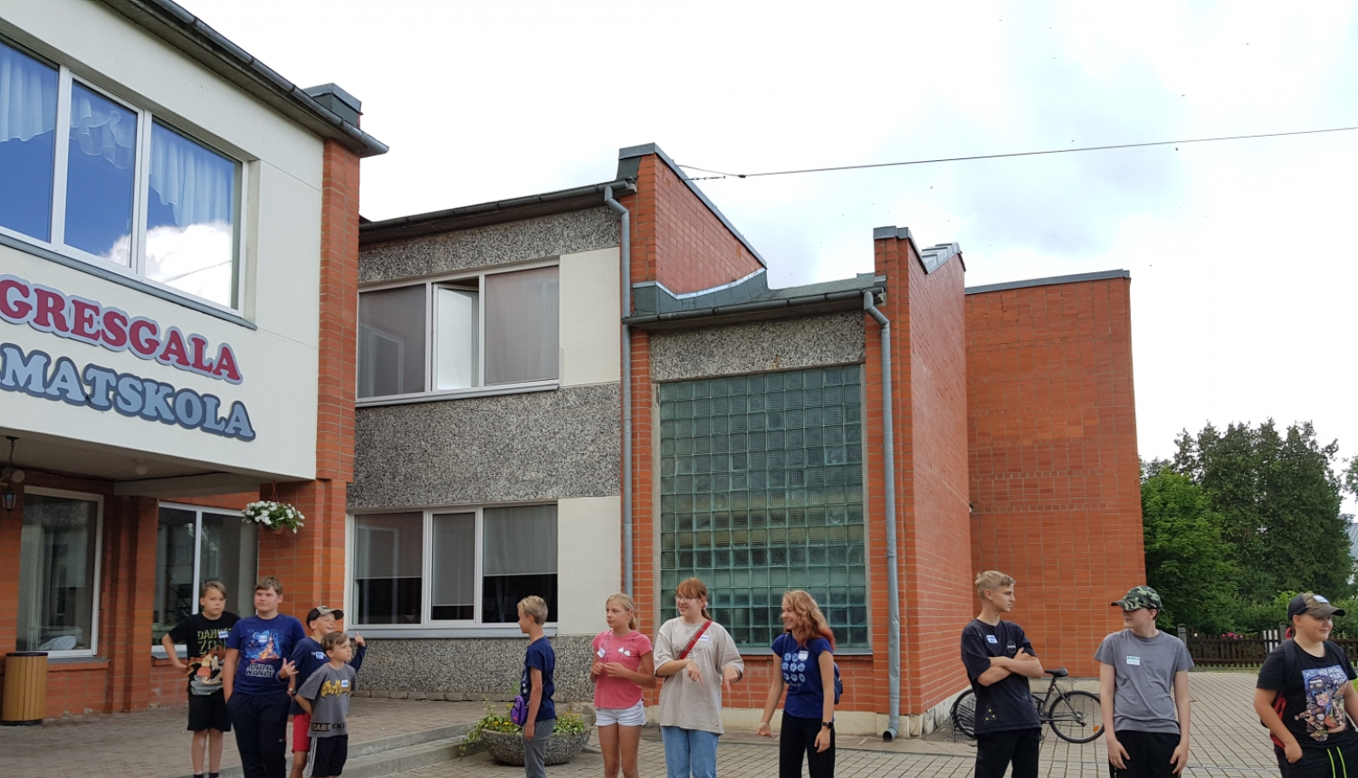 Ogres novada jaunieši iesaistās projekta “I.m. I. - eju tālāk” aktivitātēs Ogresgalā