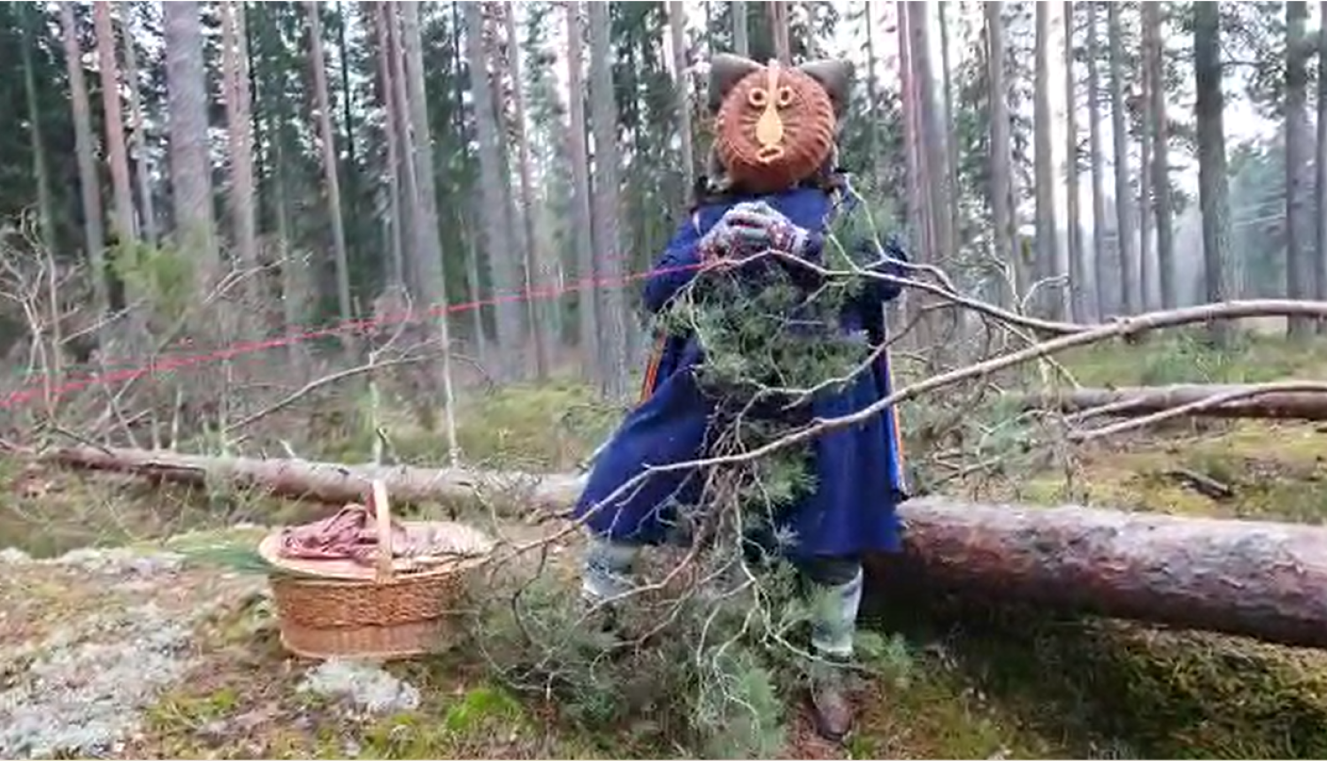 Vidējas paaudzes deju kolektīvs RAKSTI ar enerģisku video sūta sveicienus svētkos