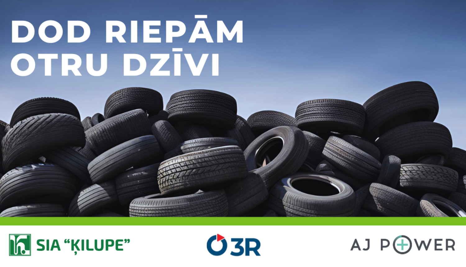 Automašīnu riepas sakrautas kaudzē