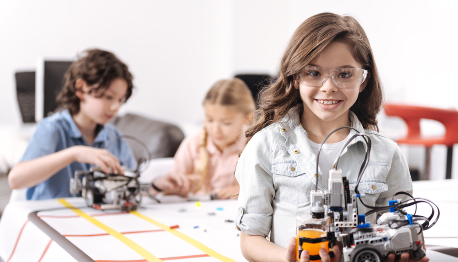 Pieteikties Rīgas Tehniskās universitātes Bērnu un jauniešu universitātes interešu izglītības programmām varēs no 2. septembra!