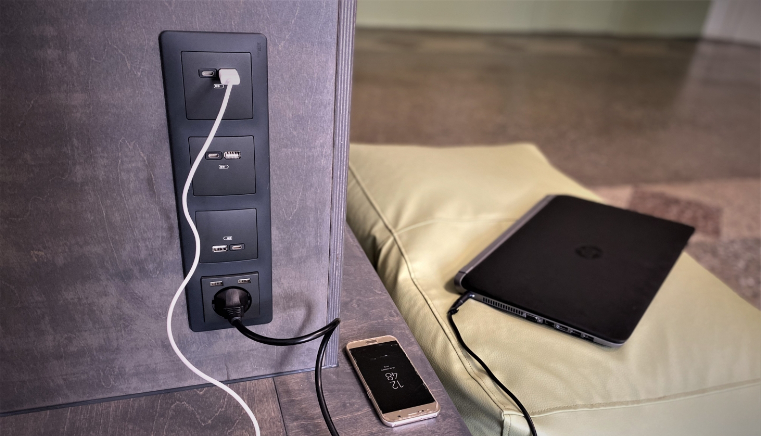 Ogres Valsts ģimnāzijā tapusi “Sakaru stacija”