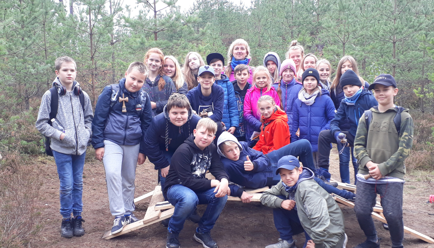 Ogres sākumskolas skolēni piedalās ekspedīcijā “Mežs Latvijai”