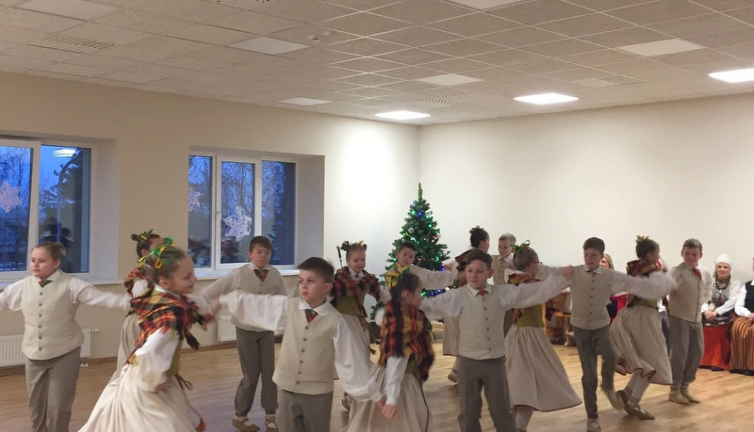 Ogres novada Sociālajā dienestā Samariešu apvienība sveic seniorus Ziemassvētkos