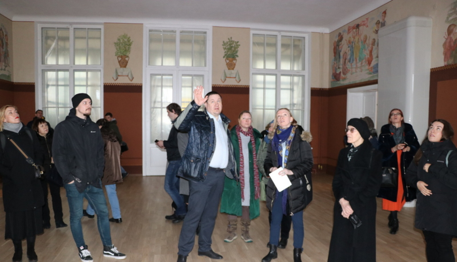 Latvijas Mākslas akadēmijas pārstāvji viesojas bijušajā sanatorijā “Ogre”