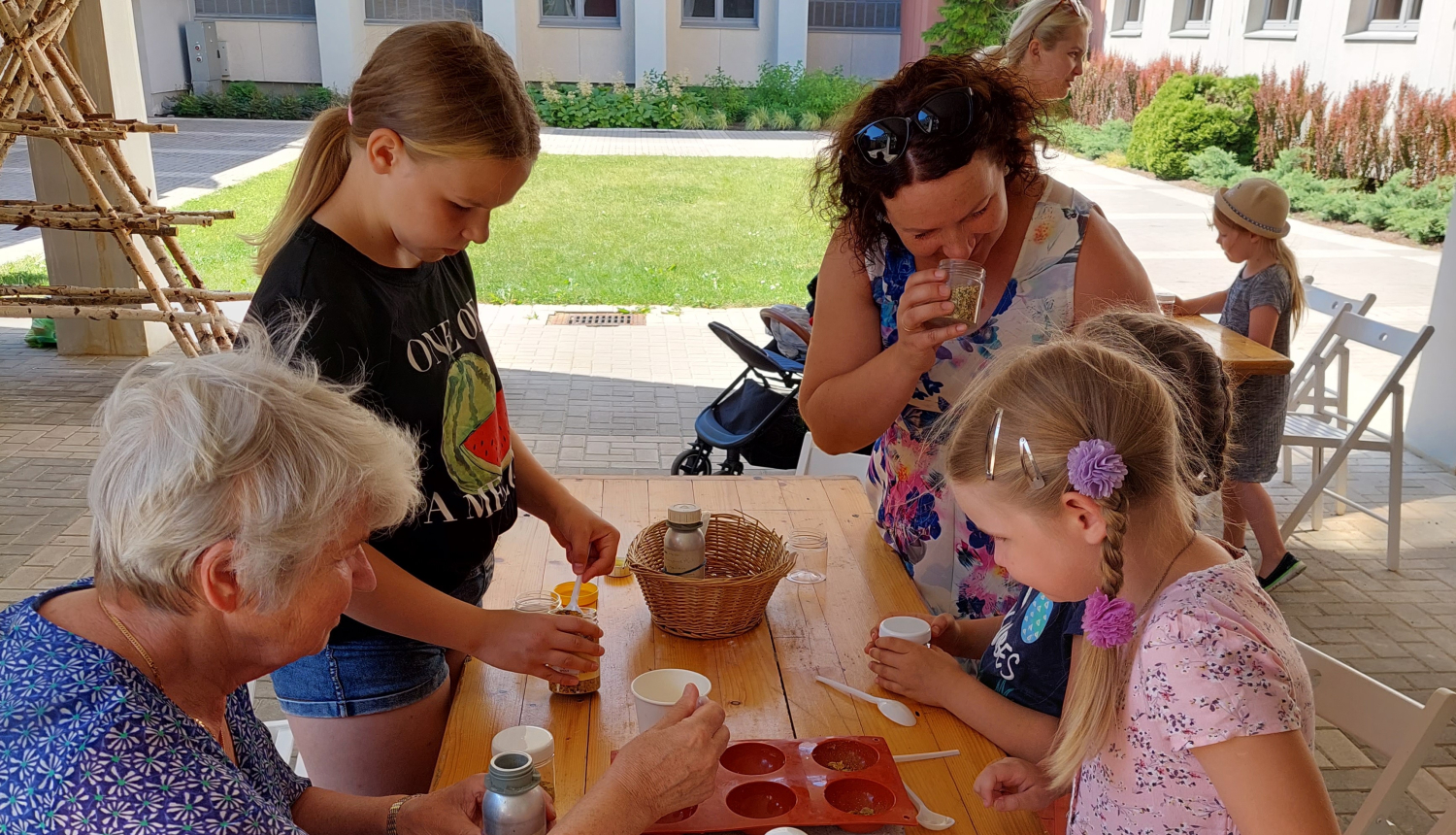 Saules raksts - ziepju un skrubju darbnīca