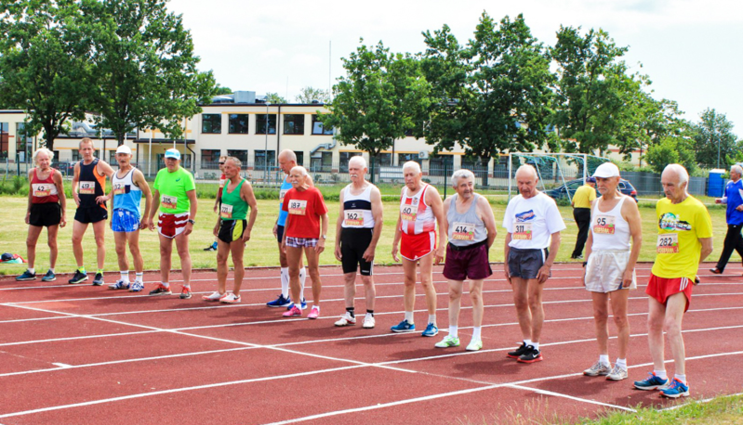Ogres novada senioriem 38 medaļas vieglatlētikas sacensībās Salaspilī