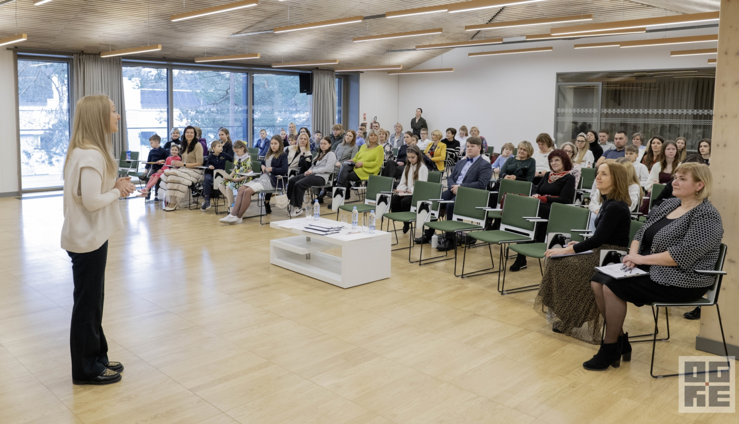 Skatuves runas konkursa skatītāji