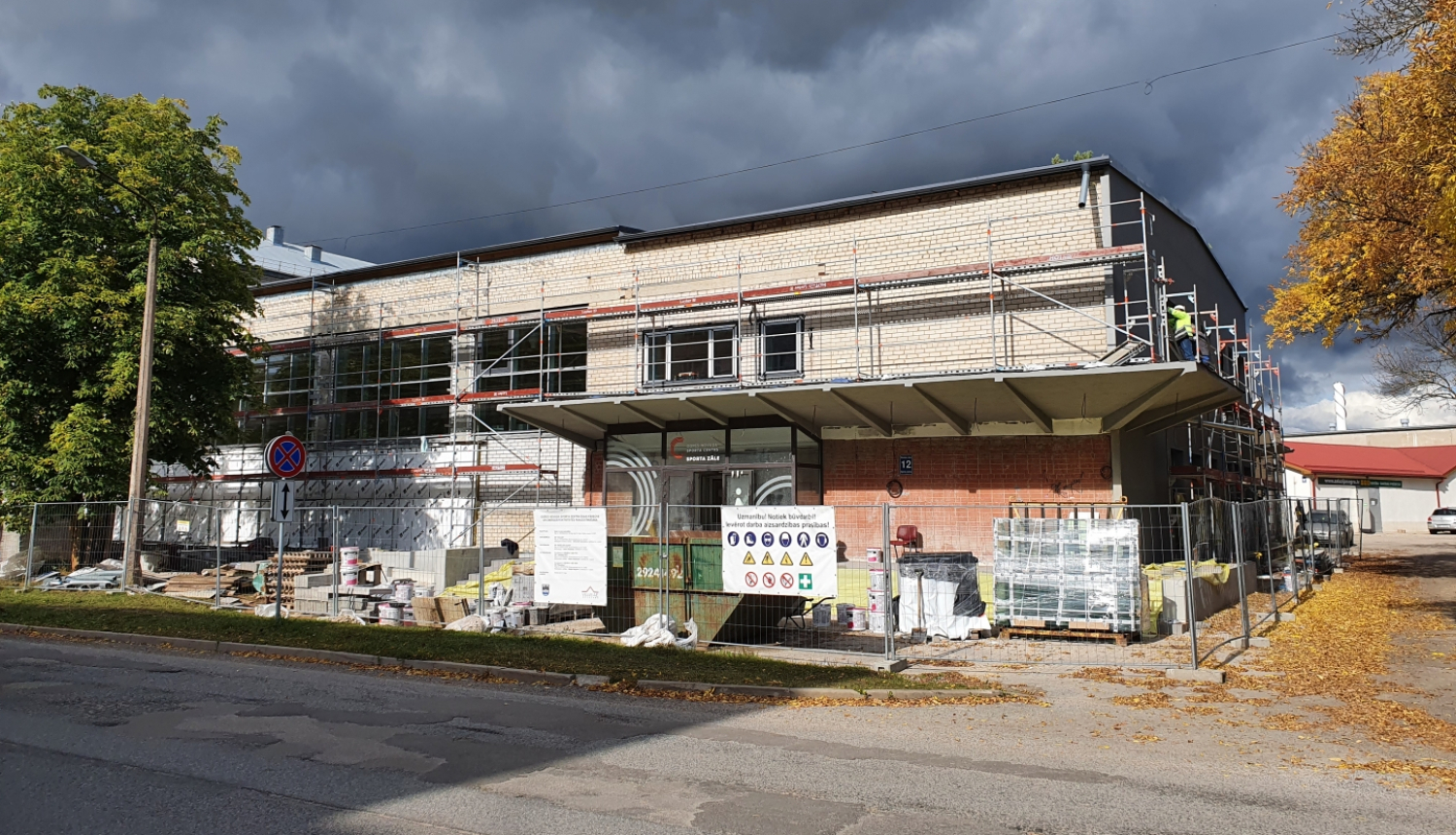 Būvniecība Skolas ielā 12, Ogrē