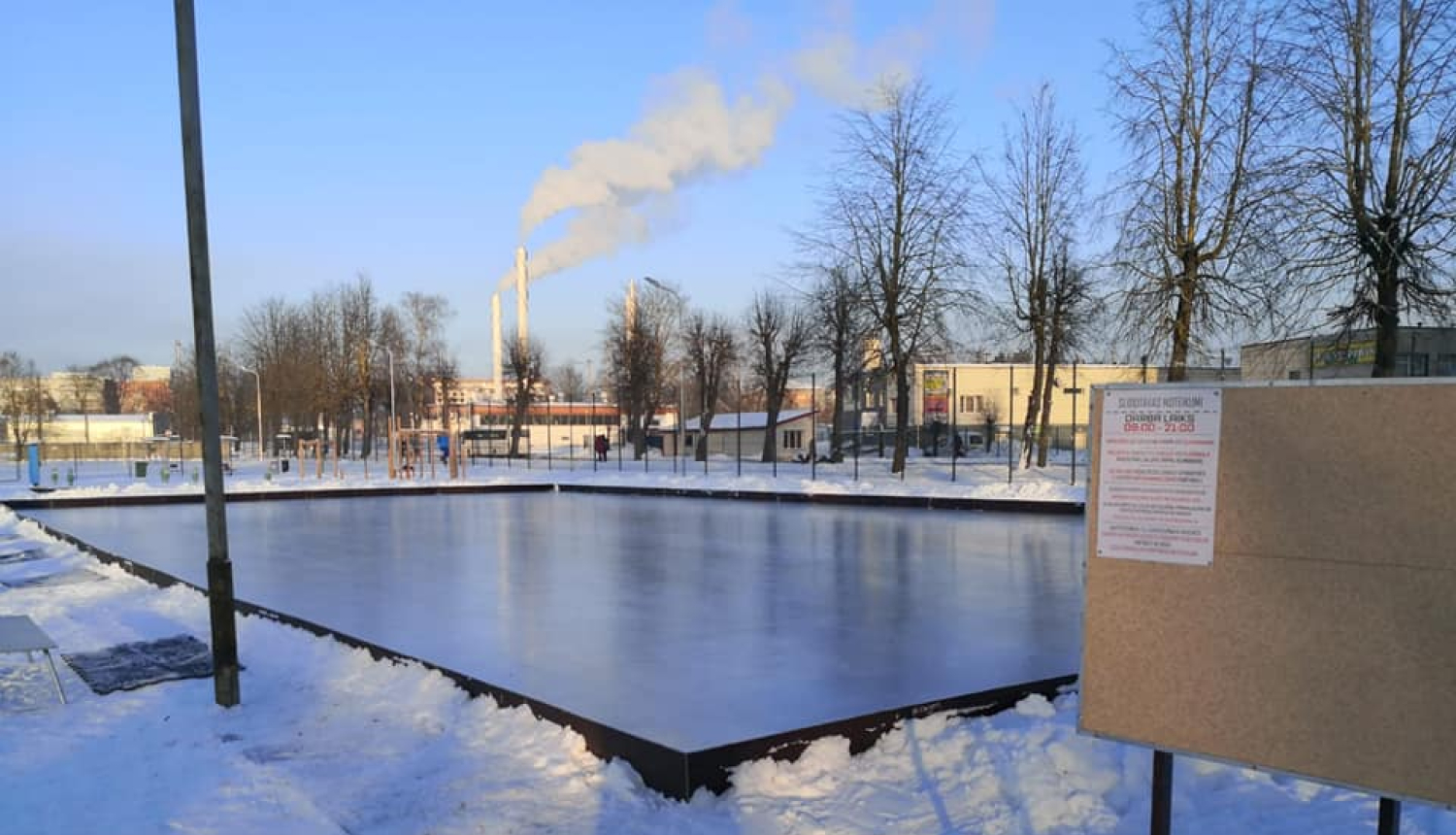 Publiskās slidotavas aktīvi izmanto visi slidotgribētāji