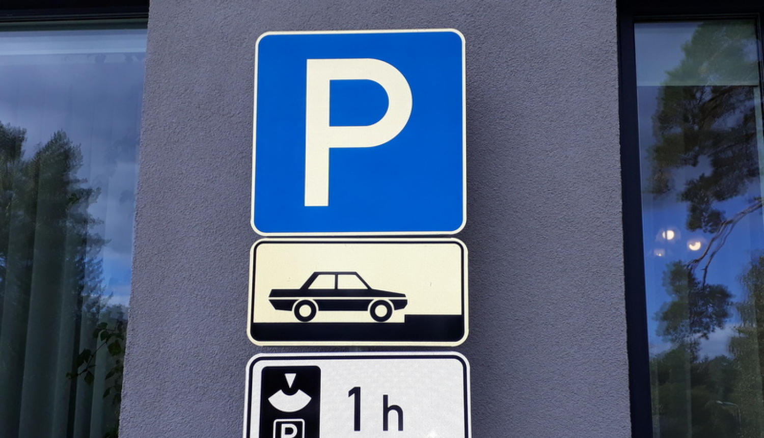 Netiek ievēroti stāvēšanas laika ierobežojumi