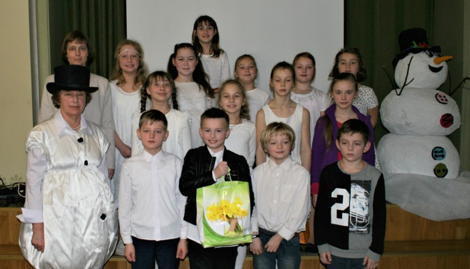 Suntažu vidusskolā īsteno lasīšanas veicināšanas programmu