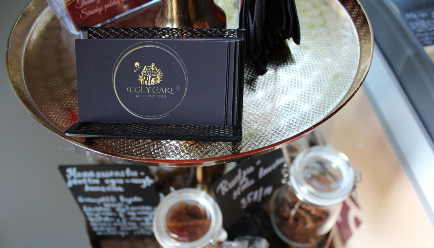 UGLY CACE kafejnīcas piedāvājums lojalitātes kartei