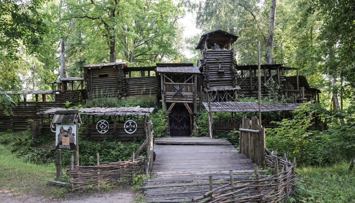 Uldevenes pils Lielvārdē