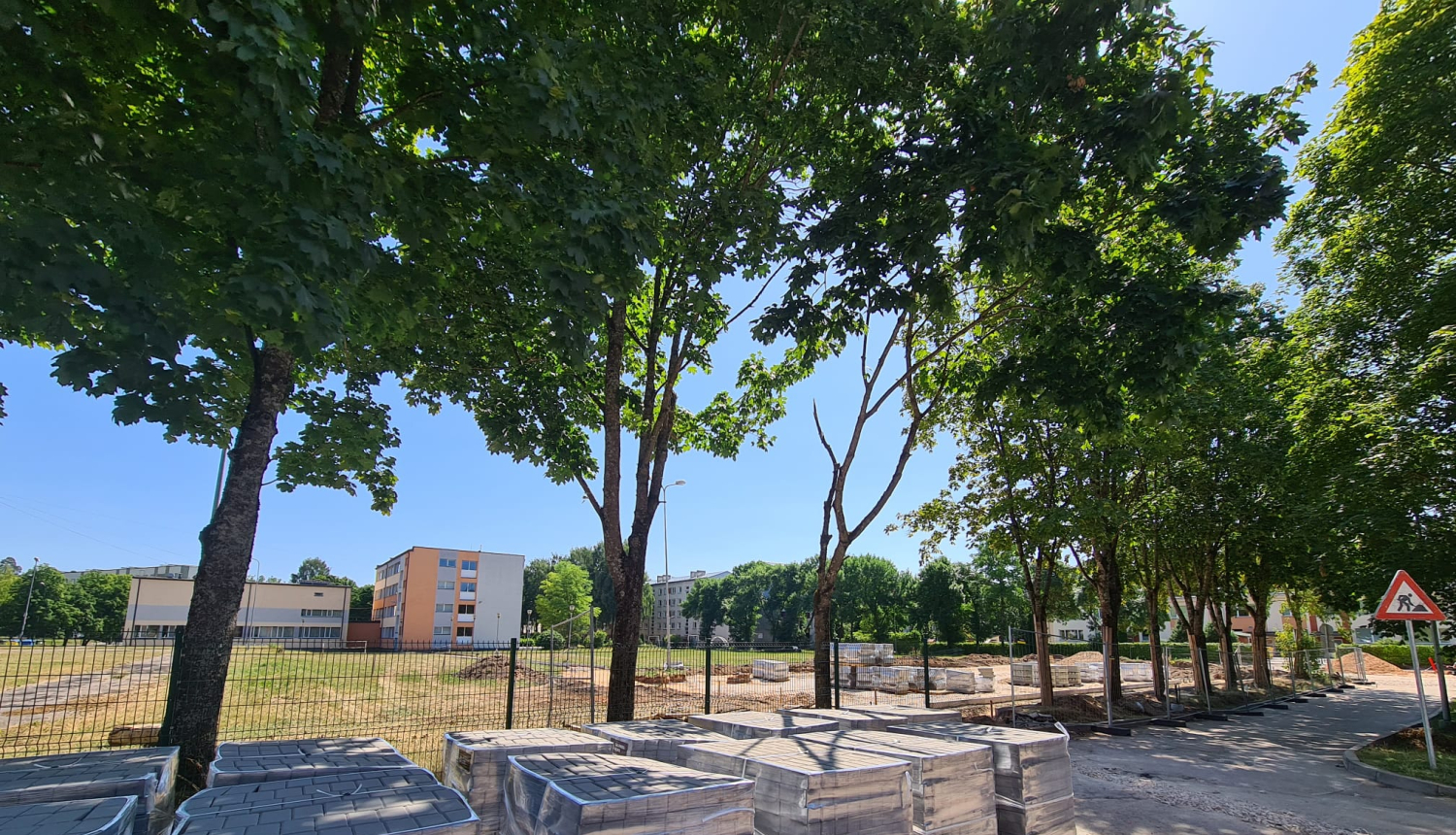 Stāvlaukums Mālkalnes 43