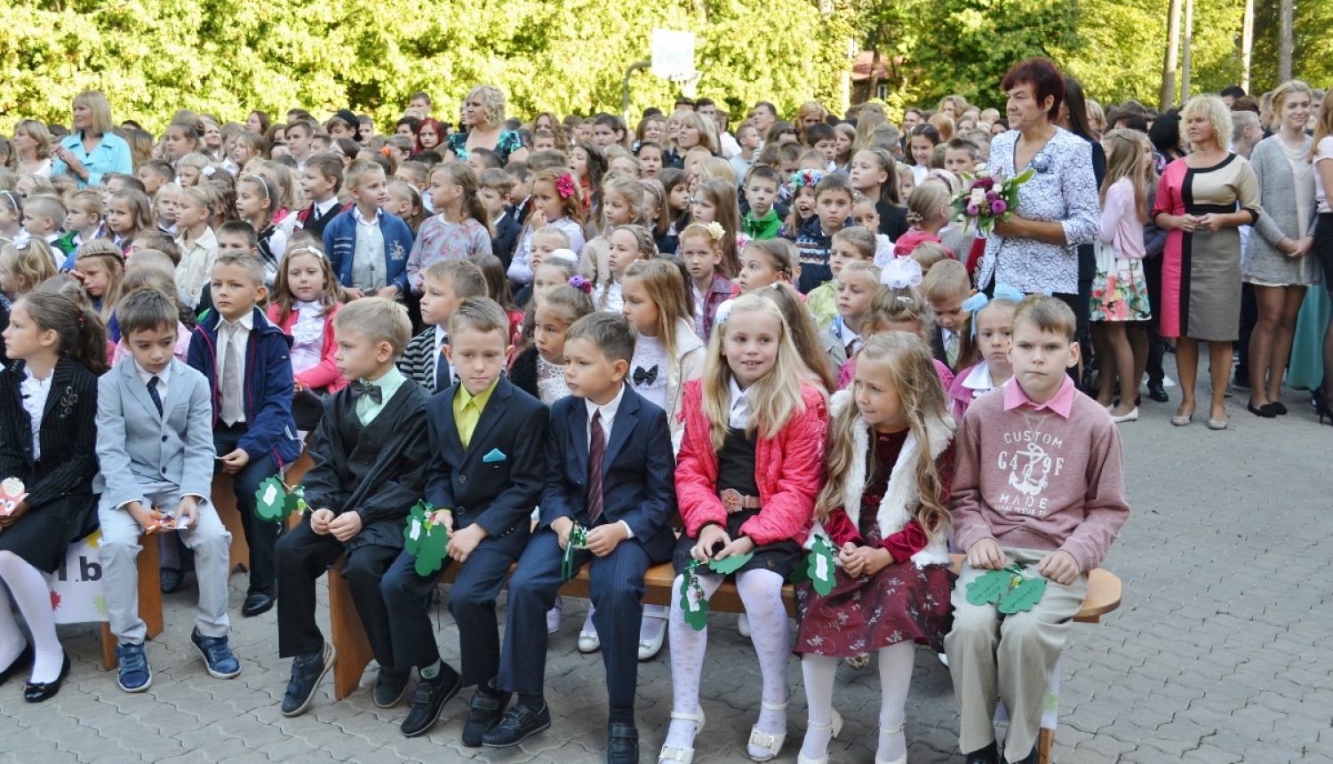 Nosaka skolēnu skaitu 1. un 10. klasēs