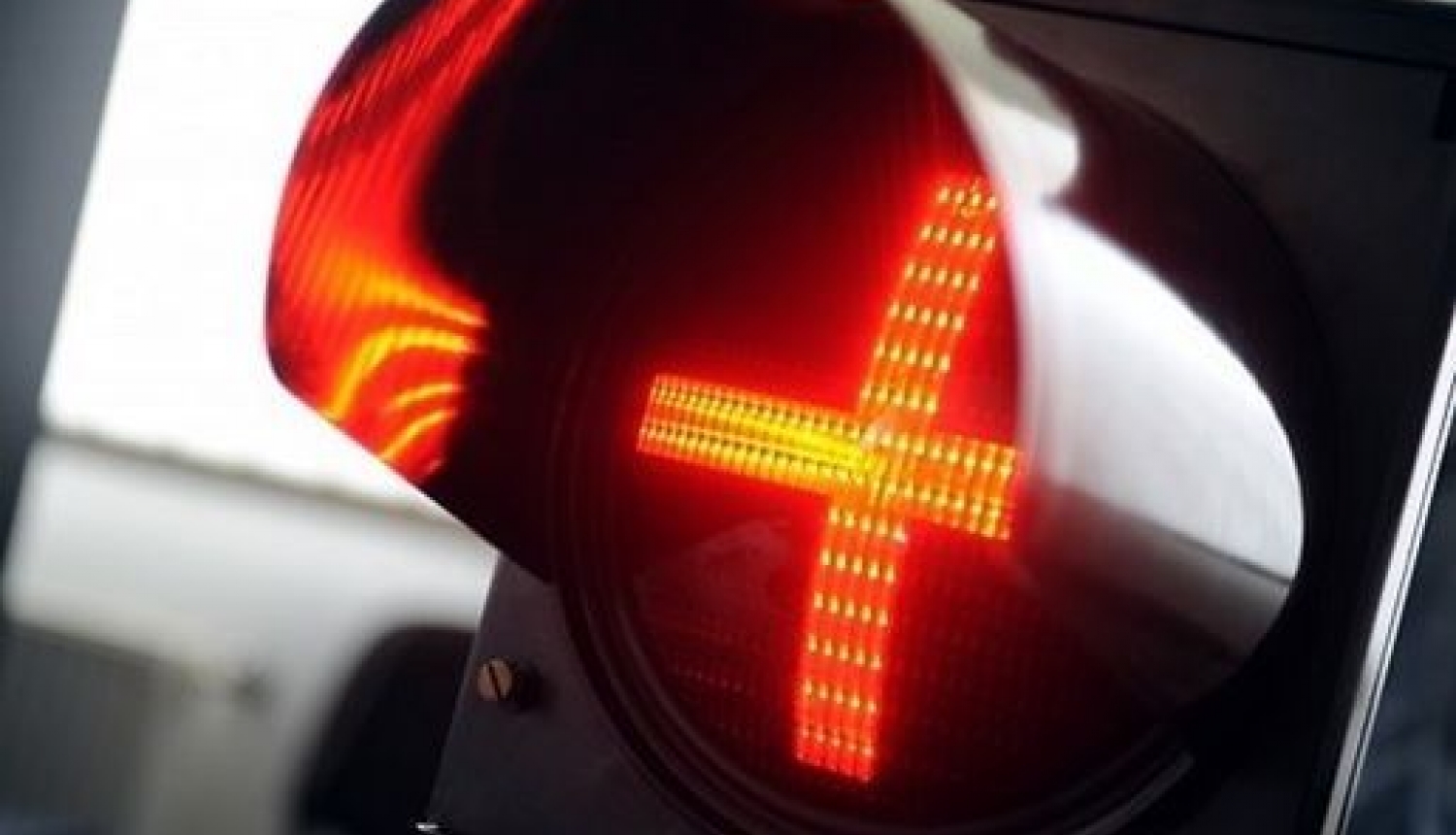 Ierīkos papildu luksoforu Kalna prospekta un šosejas A6 krustojumā