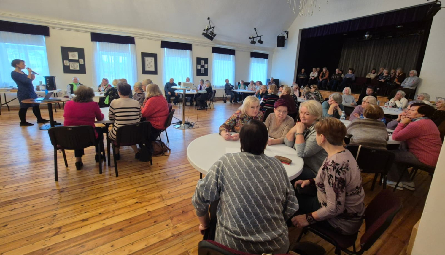 Ikšķiles senioru skolas organizēts prāta spēļu pasākums